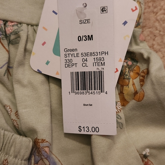 Winnie the Pooh outfit 0-3 month - Picture 2 of 2